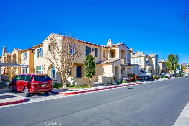 a house view with a outdoor space