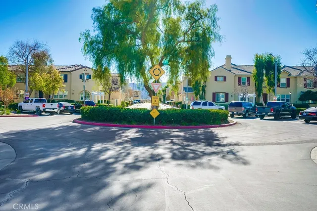 $399,000 | 1800 East Lakeshore Drive, Unit 412, Lake Elsinore, CA 92530