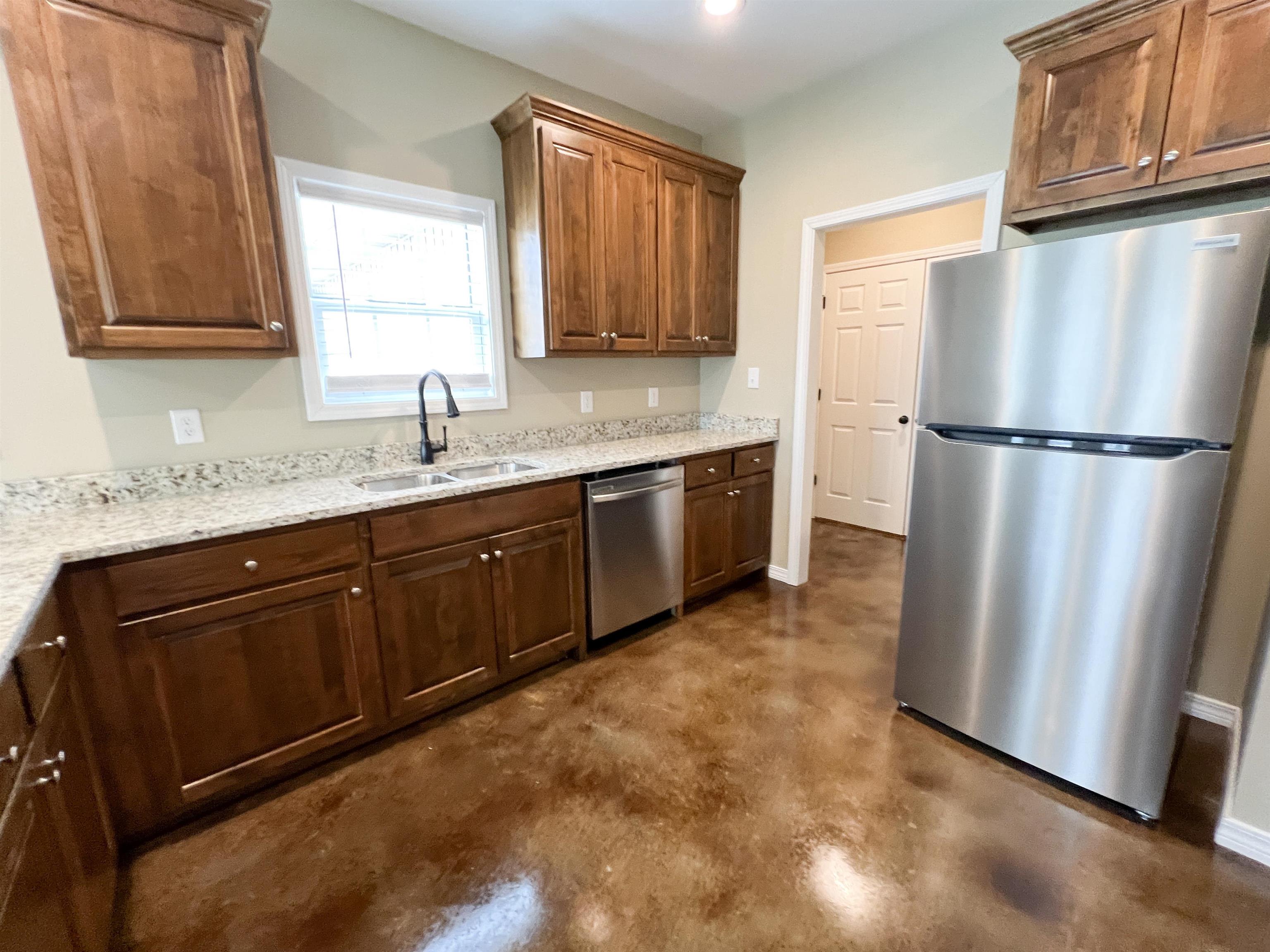 33720 -B Stables Drive, Unit B Daphne, AL 36527 - Photo 5 of 17 Kitchen