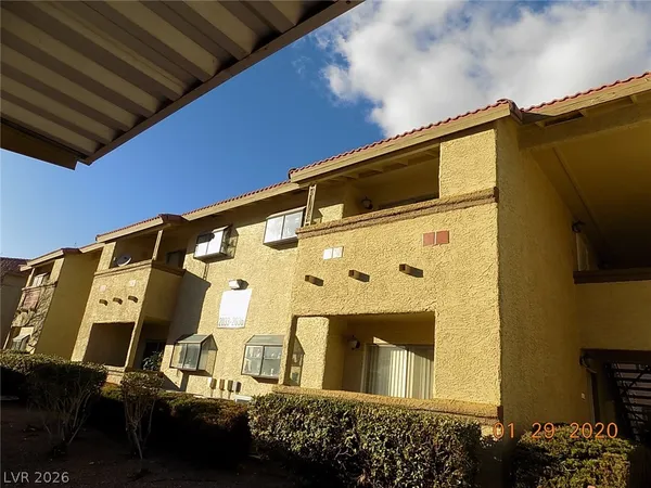 $159,900 | 7200 West Pirates Cove Road, Unit 2033, Las Vegas, NV 89145