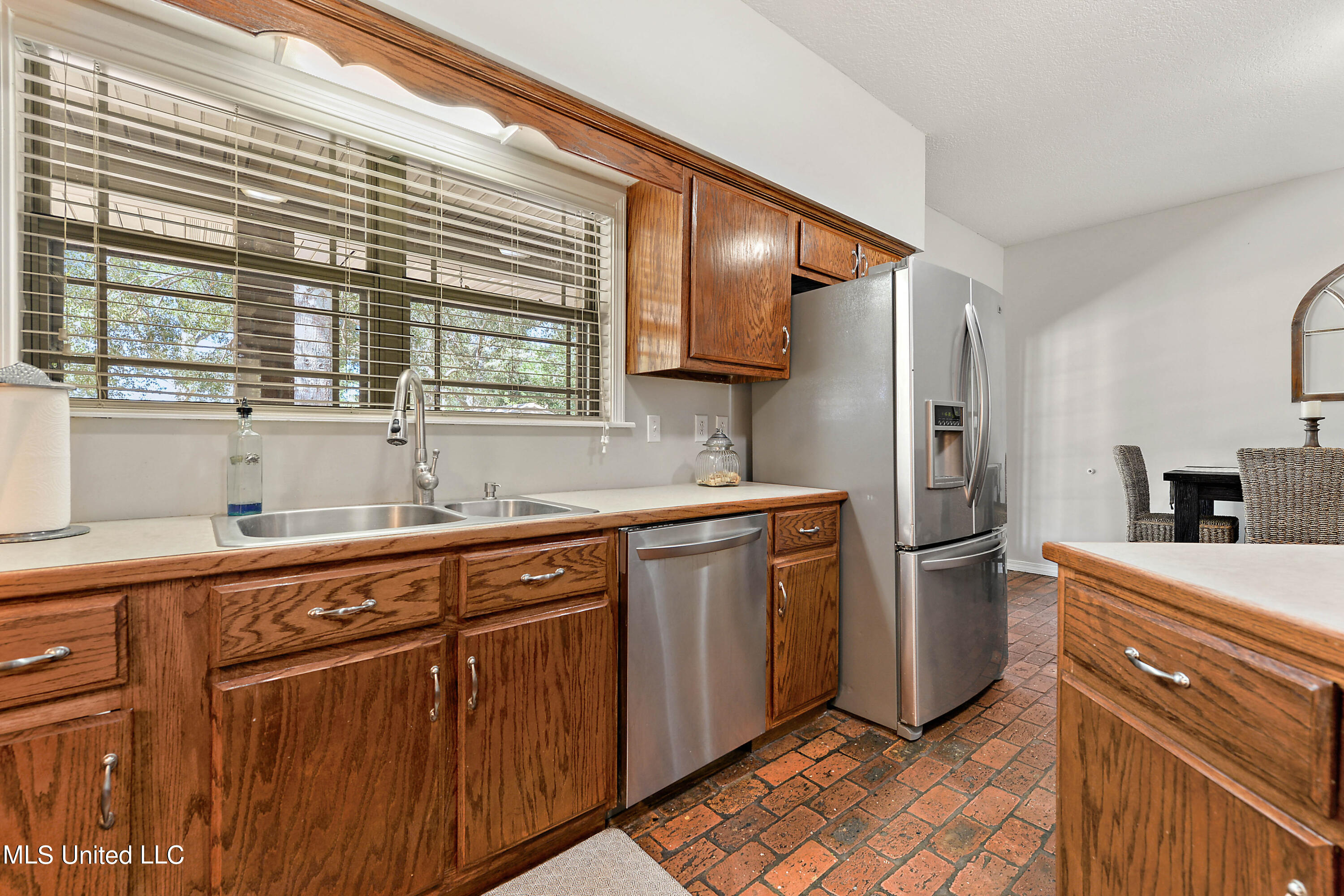 12355 Larue Road Ocean Springs, MS 39565 - Photo 8 of 26 009 (12)