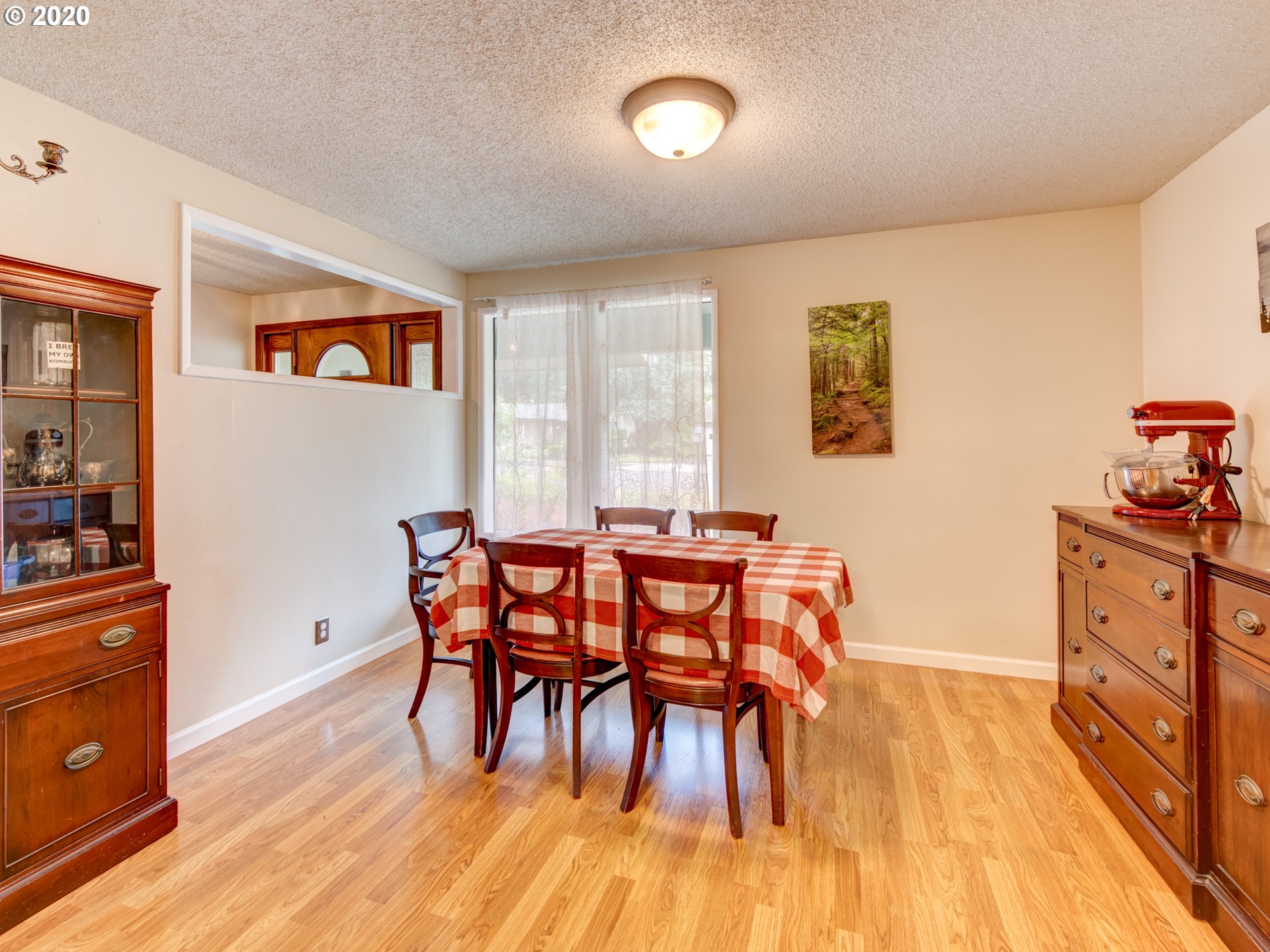 2015 Ridgeway Drive Eugene, OR 97401 - Photo 14 of 31 Gallery Image 14