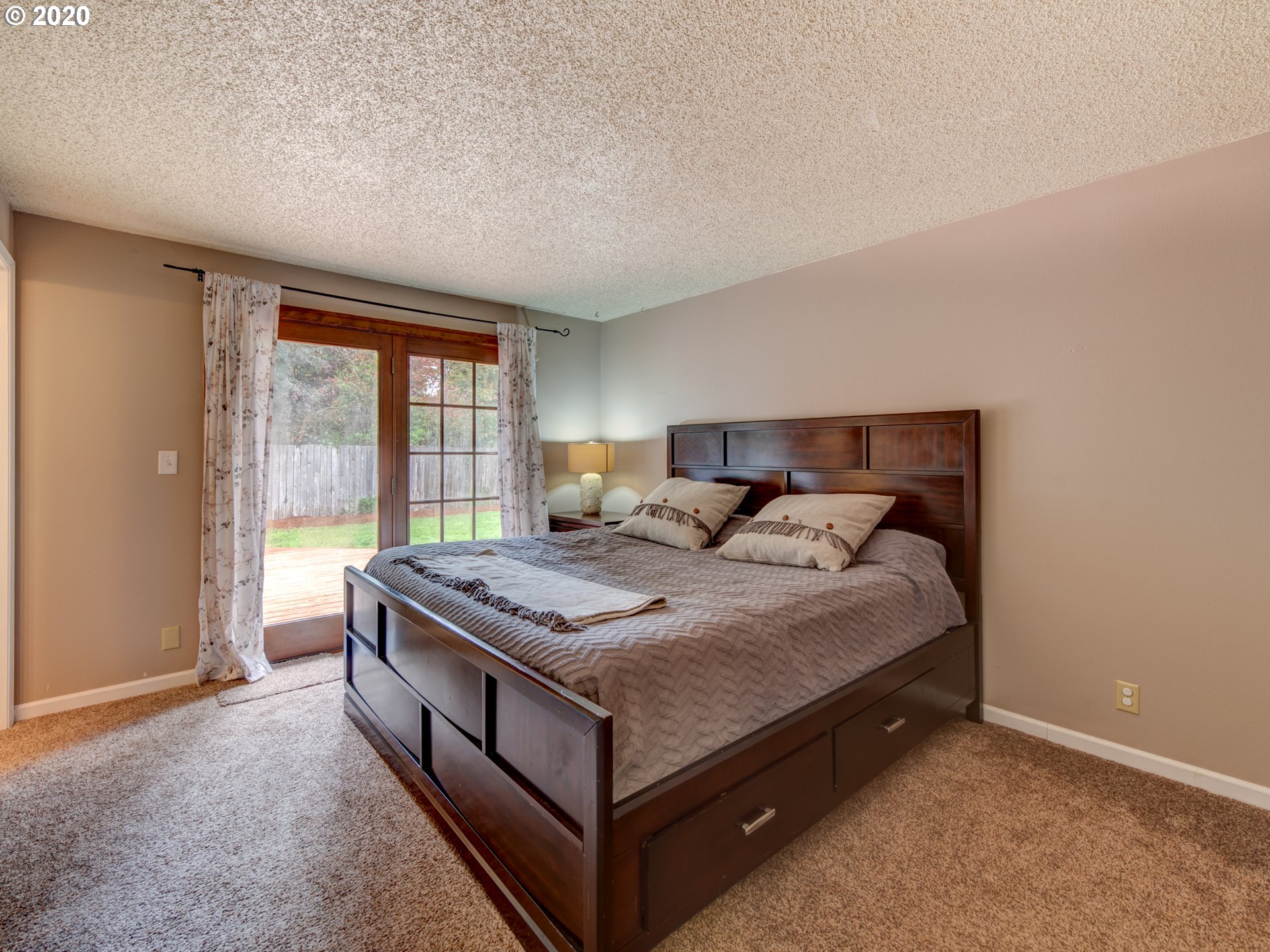 2015 Ridgeway Drive Eugene, OR 97401 - Photo 15 of 31 Gallery Image 15