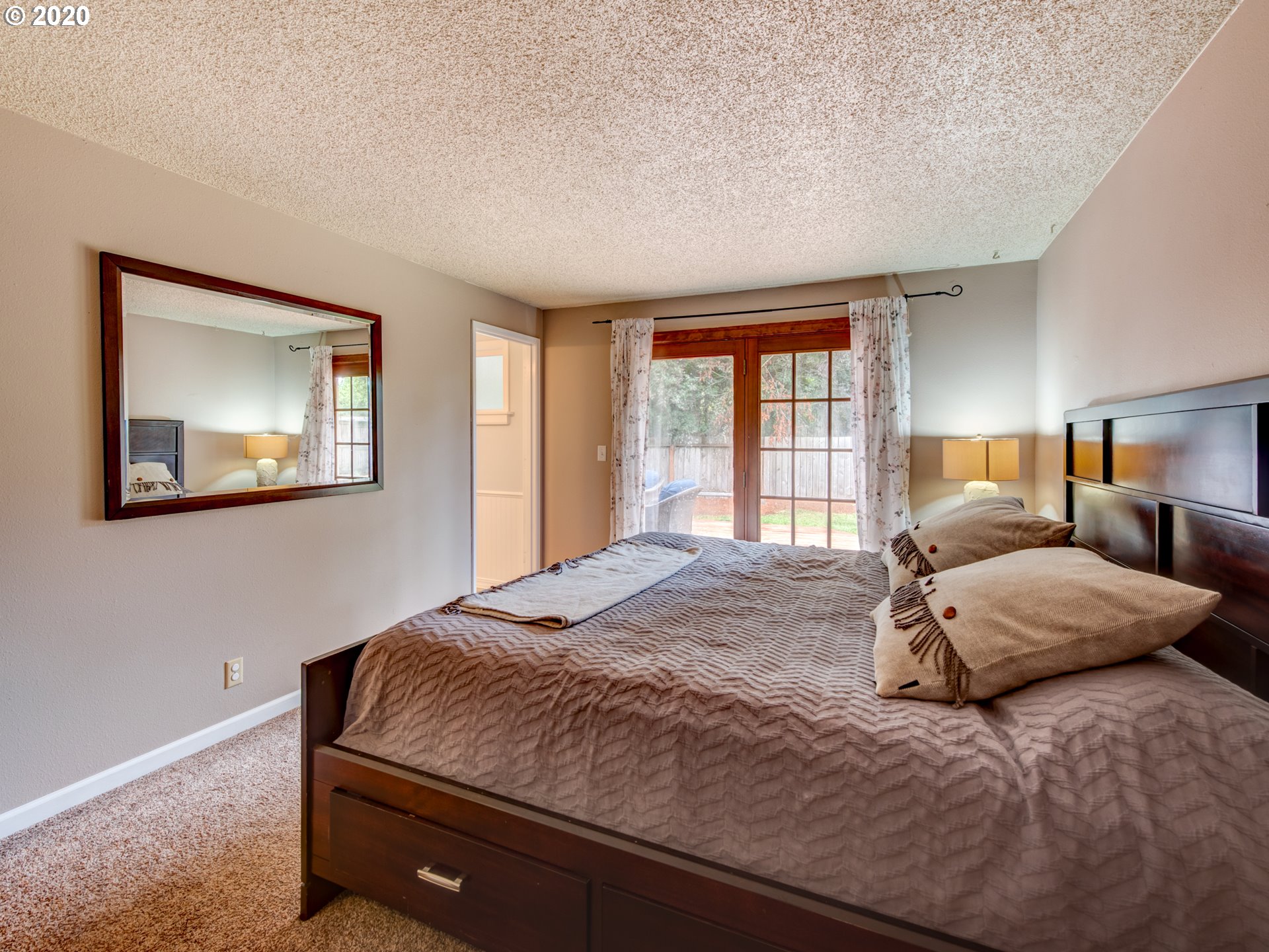 2015 Ridgeway Drive Eugene, OR 97401 - Photo 16 of 31 Gallery Image 16