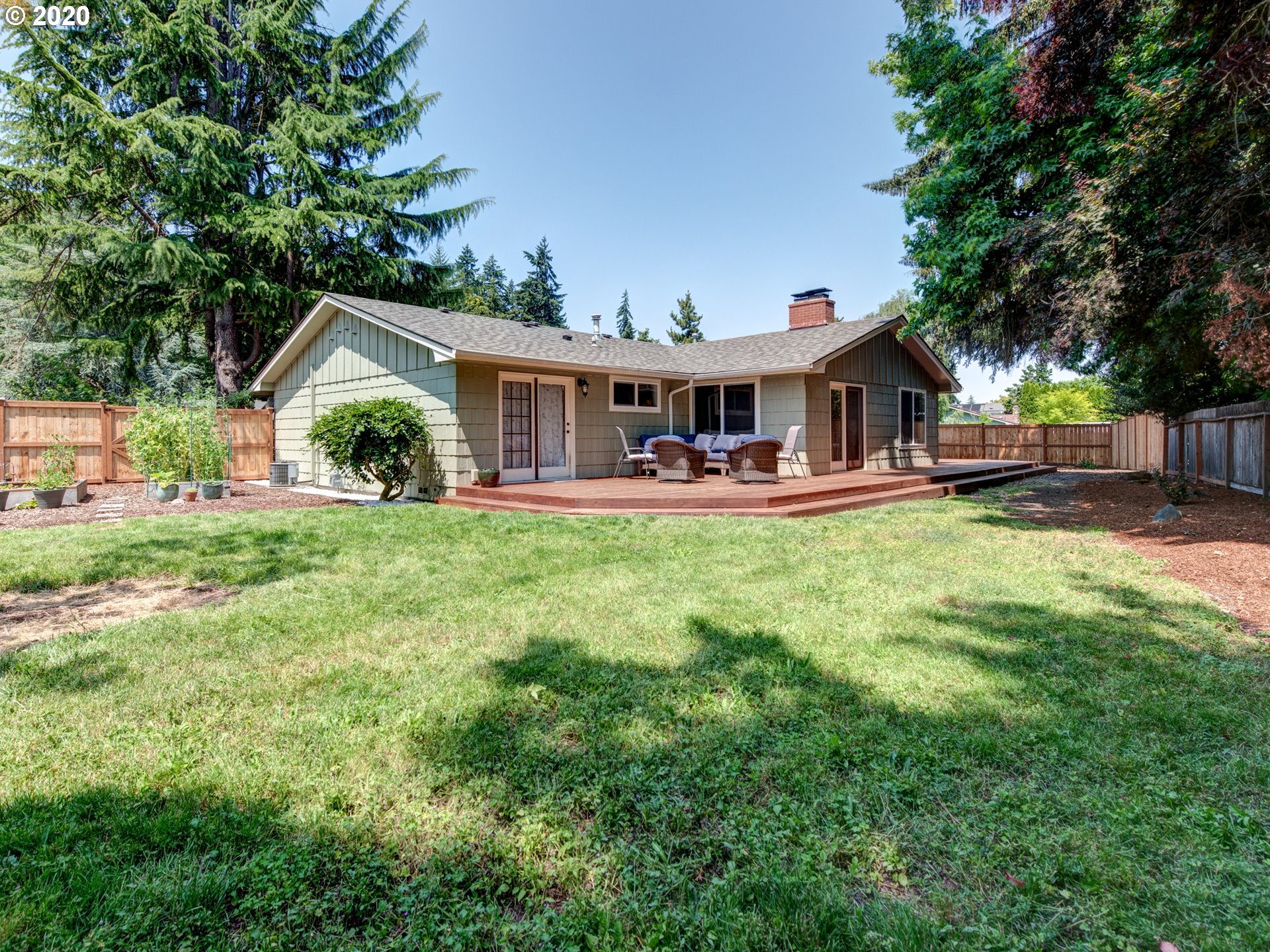 2015 Ridgeway Drive Eugene, OR 97401 - Photo 23 of 31 Gallery Image 23