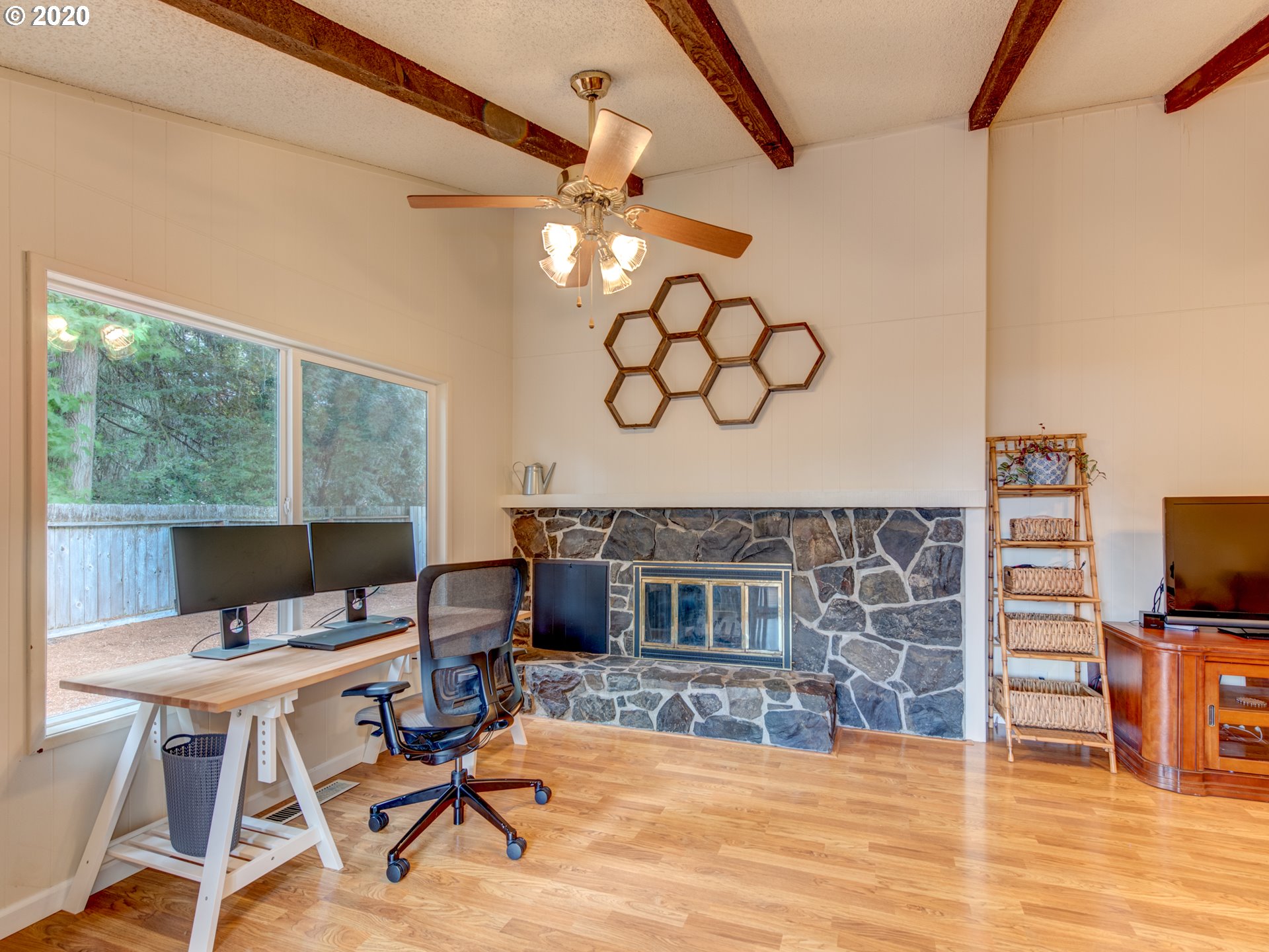 2015 Ridgeway Drive Eugene, OR 97401 - Photo 8 of 31 Gallery Image 8