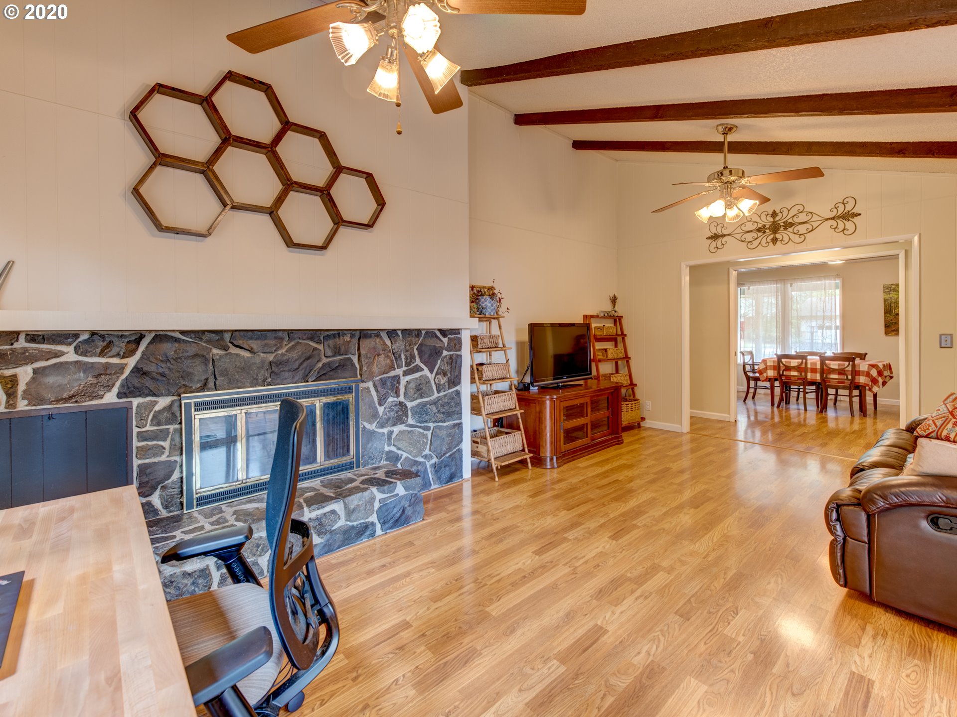 2015 Ridgeway Drive Eugene, OR 97401 - Photo 9 of 31 Gallery Image 9