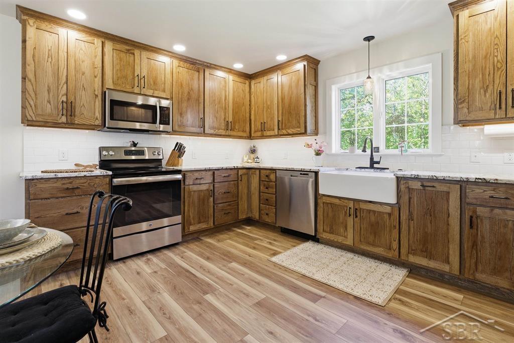 2775 East Siebert Road Midland, MI 48642 - Photo 8 of 47