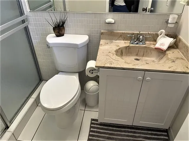 $2,200 | 255 South Cypress Road, Unit 342, Pompano Beach, FL 33060