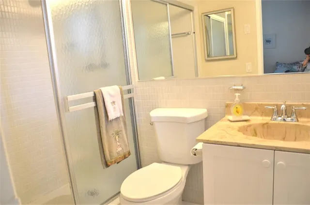 $2,200 | 255 South Cypress Road, Unit 342, Pompano Beach, FL 33060