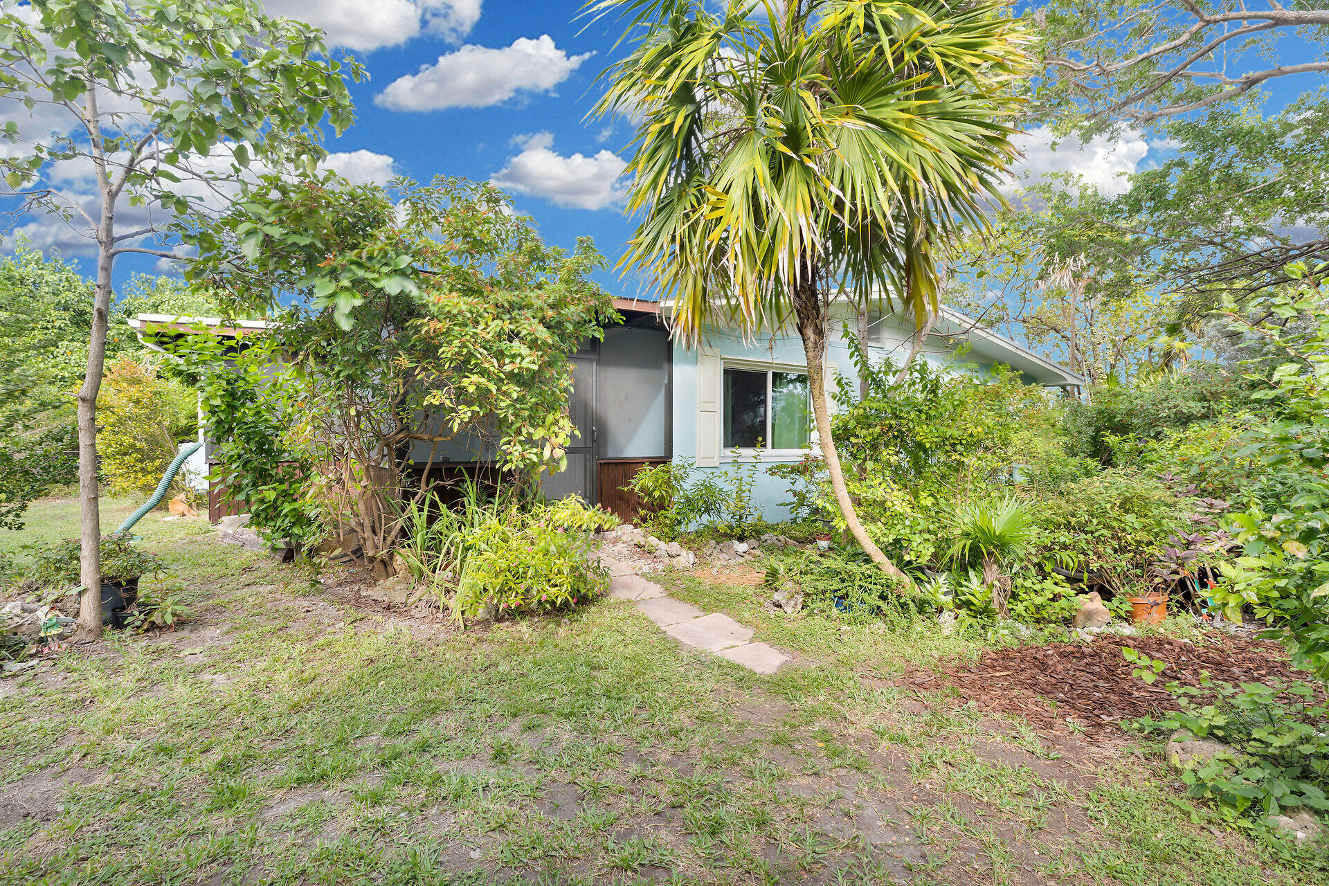 535 80th Street Marathon, FL 33050 - Photo 37 of 42 SIDE OF HOME