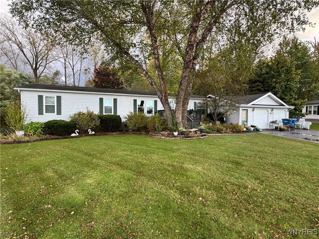 6298 Corwin Station Newfane, NY 14108 - Photo 2 of 19