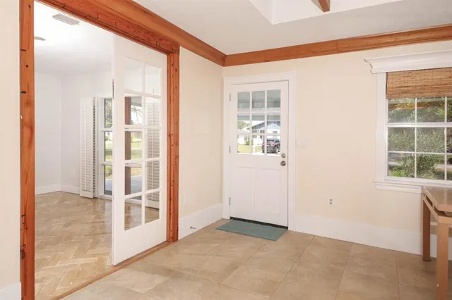 $3,000 | 1000 Gantt Avenue, Sarasota, FL 34232