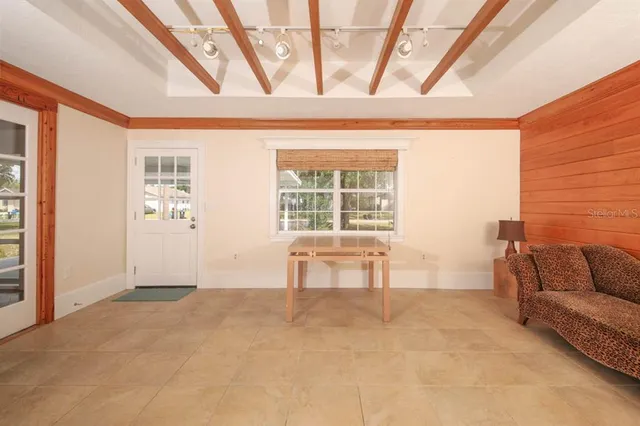 $3,000 | 1000 Gantt Avenue, Sarasota, FL 34232