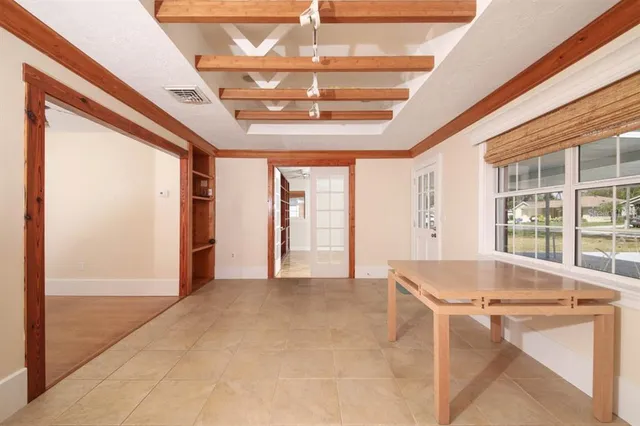 $3,000 | 1000 Gantt Avenue, Sarasota, FL 34232