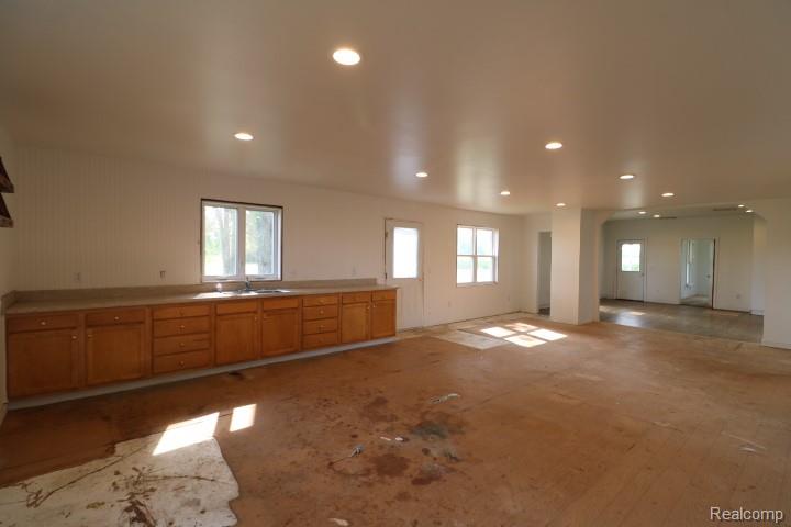 6577 East Deckerville Road Deford, MI 48729 - Photo 6 of 23 IMG_0011.JPG