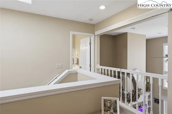 $864,900 | 233 Lakeview Place, Unit D1, Jefferson, NC 28640