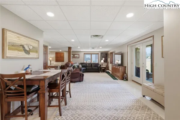 $864,900 | 233 Lakeview Place, Unit D1, Jefferson, NC 28640