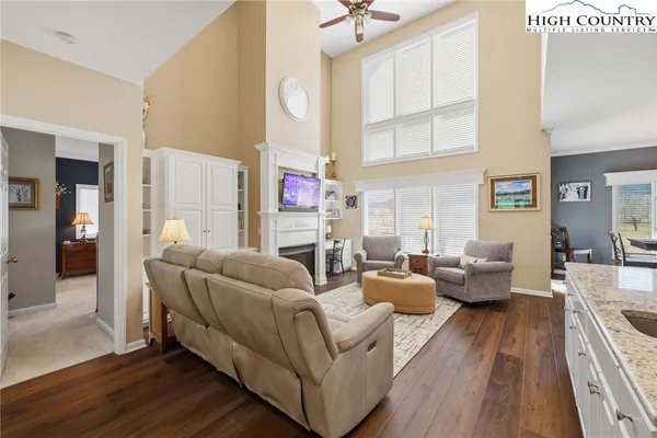 $864,900 | 233 Lakeview Place, Unit D1, Jefferson, NC 28640