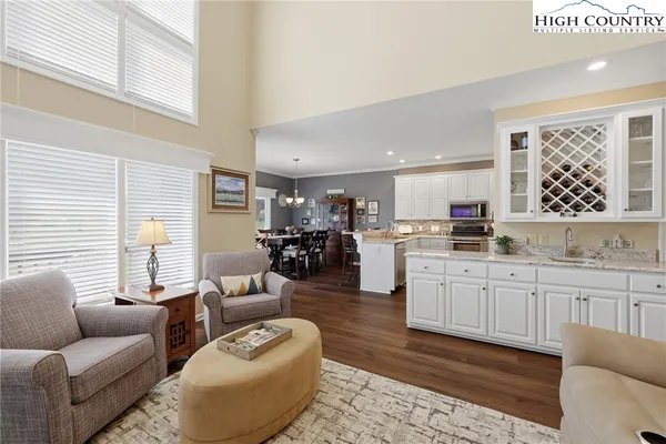 $864,900 | 233 Lakeview Place, Unit D1, Jefferson, NC 28640