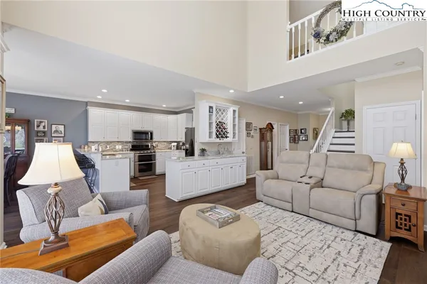 $864,900 | 233 Lakeview Place, Unit D1, Jefferson, NC 28640