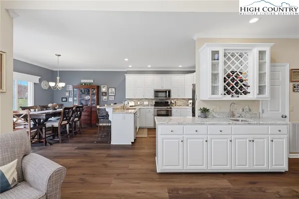 $864,900 | 233 Lakeview Place, Unit D1, Jefferson, NC 28640