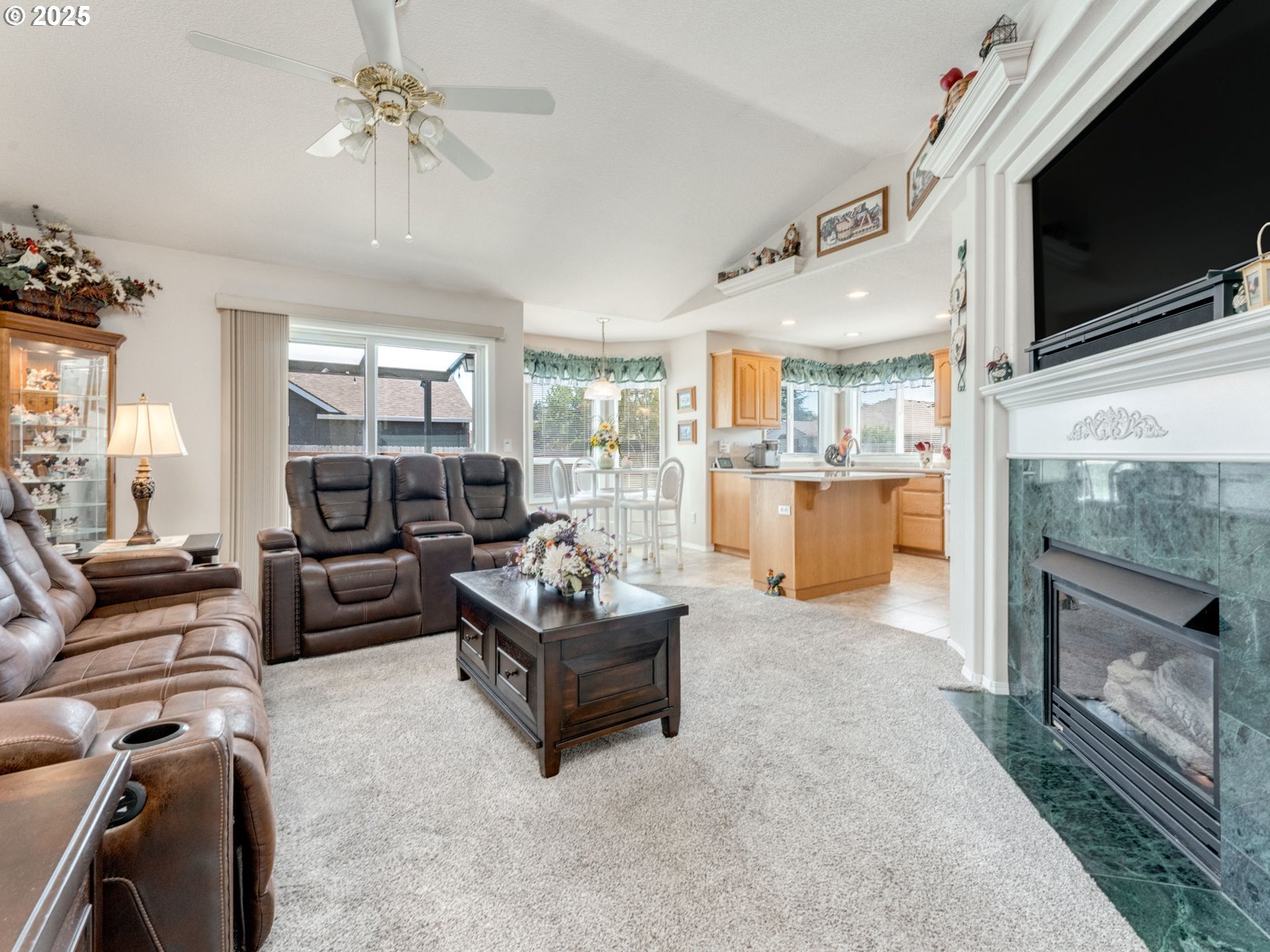 13324 South Nobel Road Oregon City, OR 97045 - Photo 9 of 47 Gallery Image 9