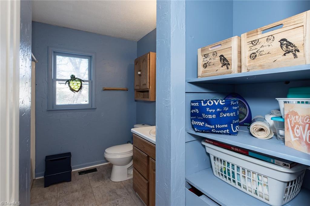 516 Heatherton Lane Rural Hall, NC 27045 - Photo 15 of 42