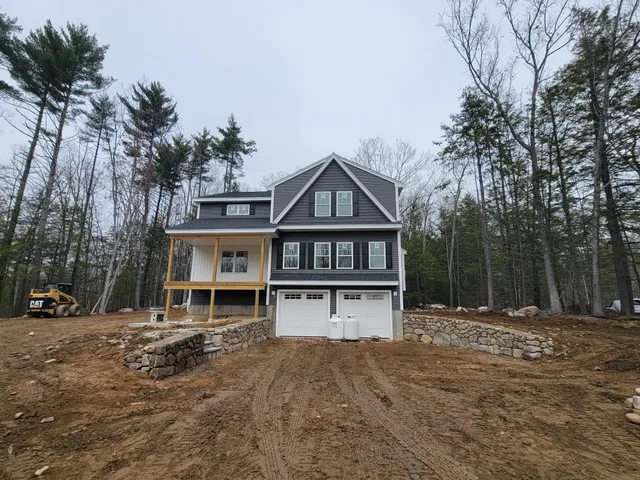 $869,900 | 15 Blaisdell Court, Unit 10, Raymond, NH 03077