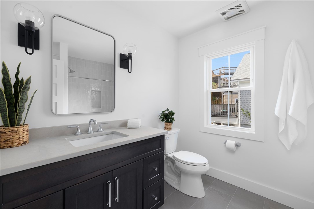 104 2nd Street Newport, RI 02840 - Photo 30 of 50 Shared second floor bathroom.