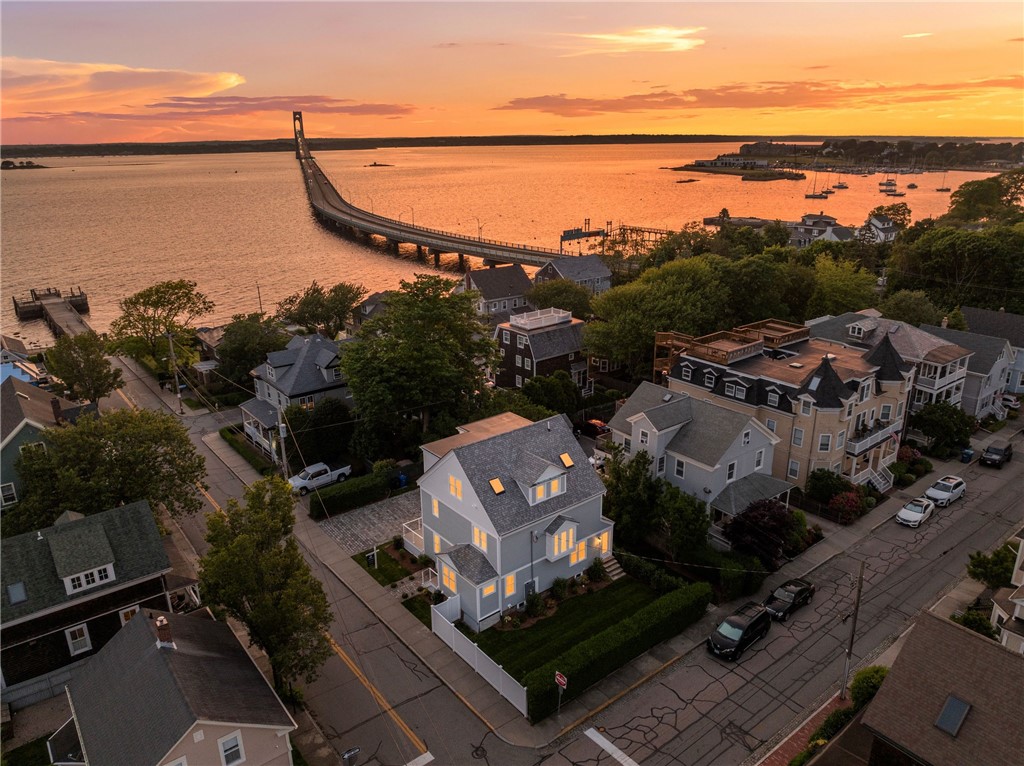 104 2nd Street Newport, RI 02840 - Photo 4 of 50