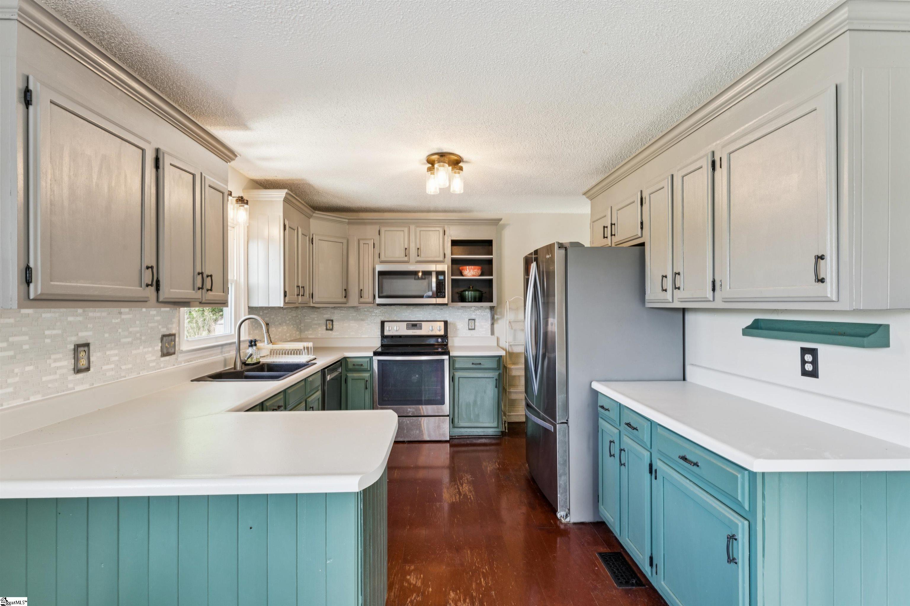 713 Jameson Road Easley, SC 29640 - Photo 9 of 41