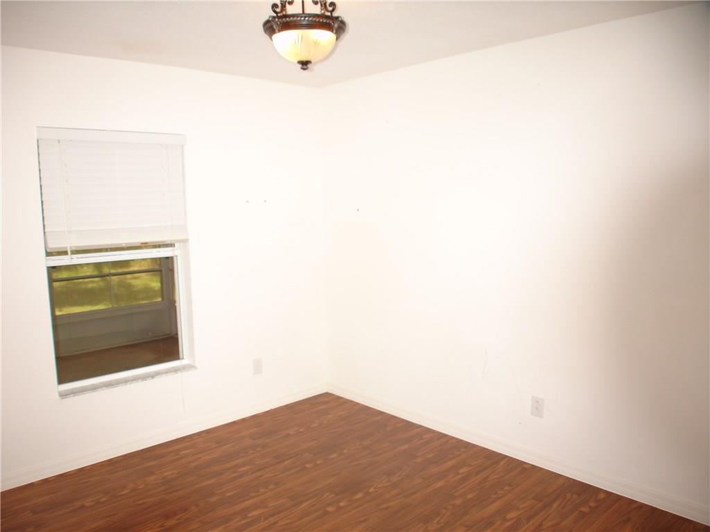 8675 Fleming Grant Road Micco, FL 32976 - Photo 14 of 29 Gallery Image 14