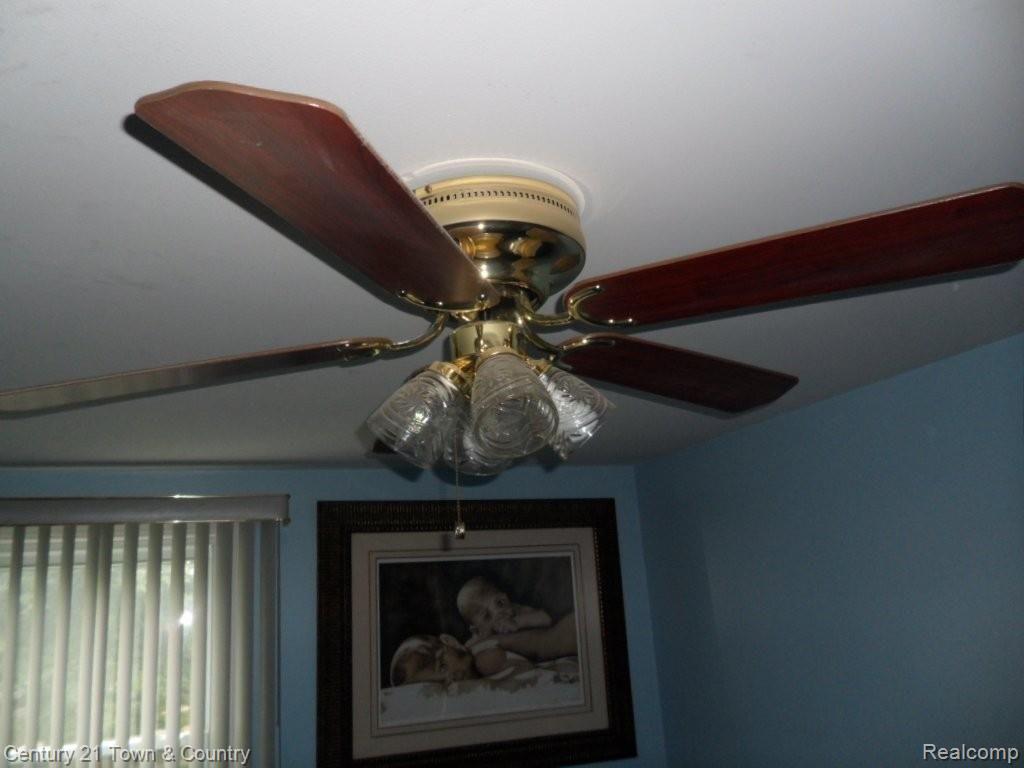 17144 Huntington Road Detroit, MI 48219 - Photo 16 of 57 BR2 Ceiling Fan.JPG