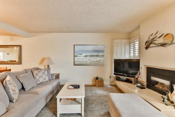 $5,500 | 1068 Isabella Avenue, Coronado, CA 92118