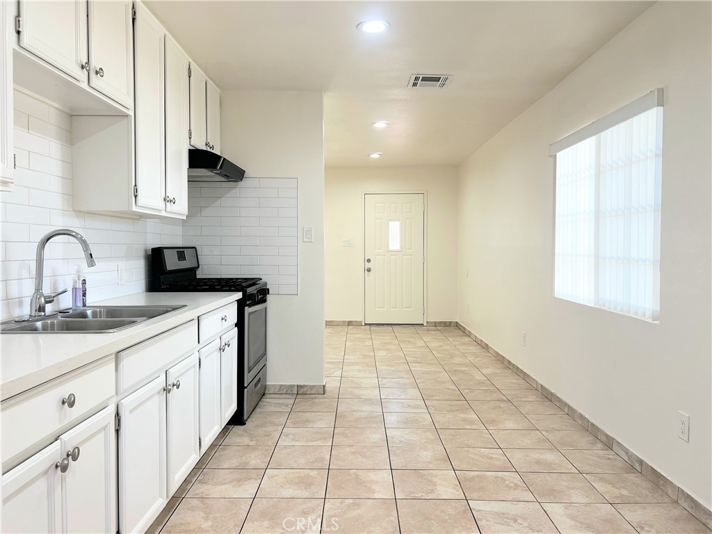1143 Elizabeth Lake Road Palmdale, CA 93551 - Photo 12 of 67