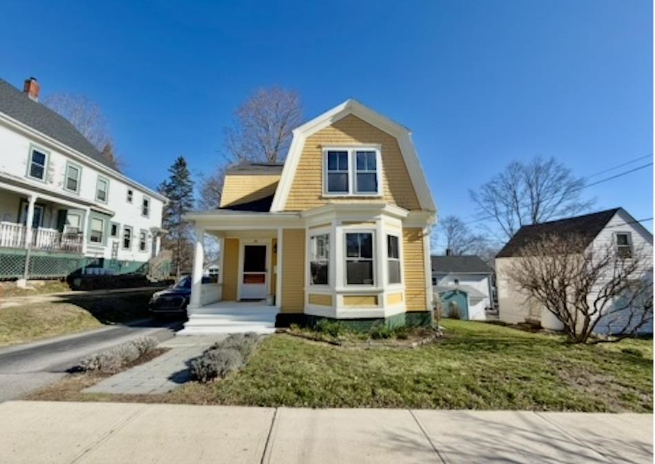 39 Nelson Street Dover, NH 03820 - Photo 1 of 42