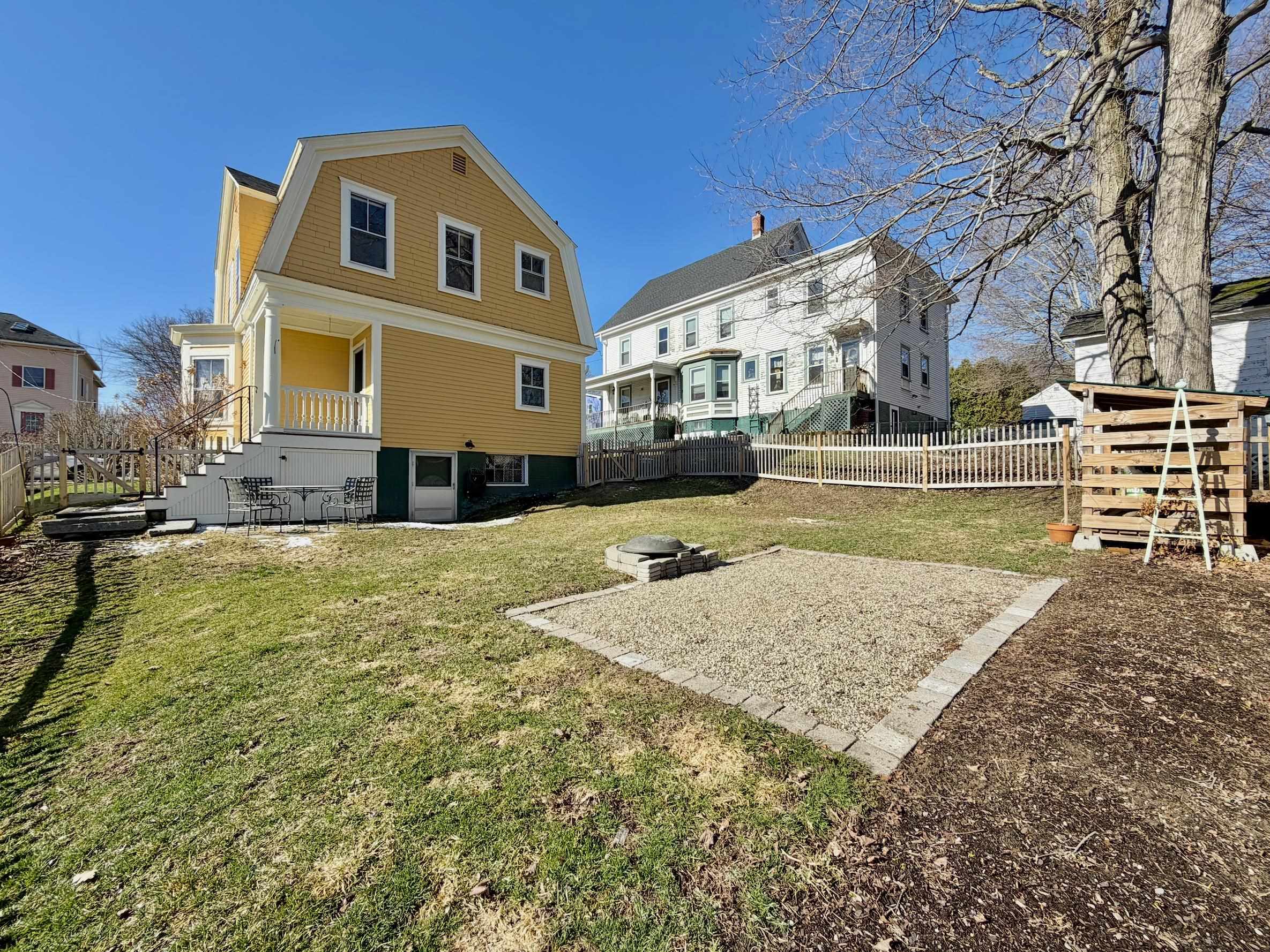 39 Nelson Street Dover, NH 03820 - Photo 5 of 42