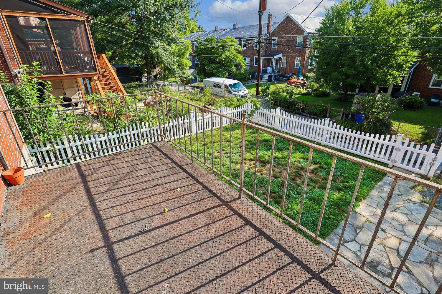 329 Whitfield Road Baltimore, MD 21228 - Photo 17 of 29 Balcony