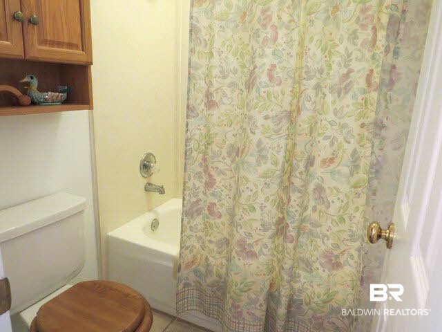 1801 South Bay Street Foley, AL 36535 - Photo 27 of 32 Master bath
