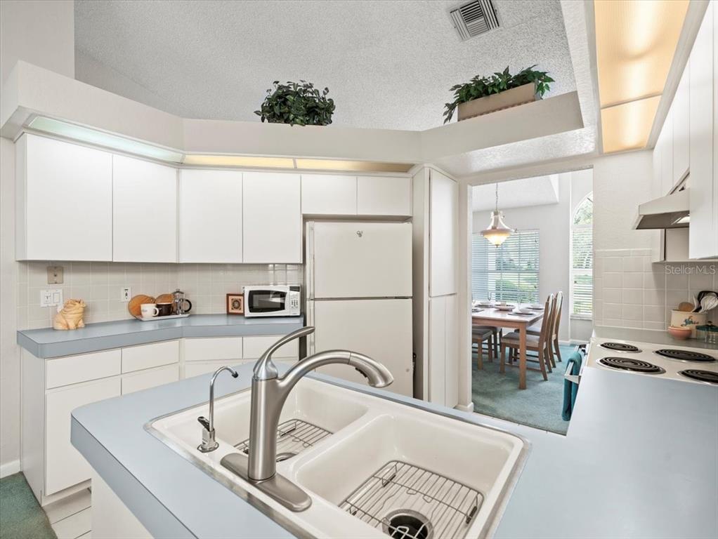 9355 French Quarters Circle Weeki Wachee, FL 34613 - Photo 23 of 57