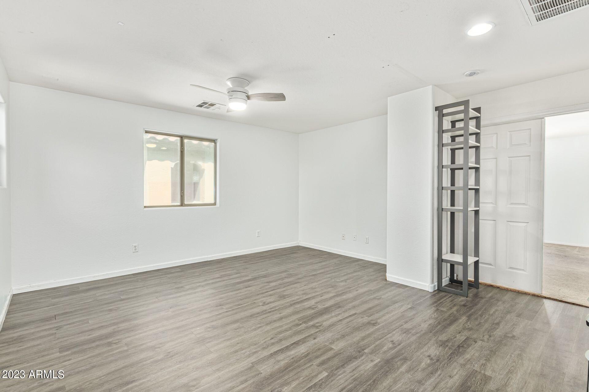 9372 West Cordes Road Tolleson, AZ 85353 - Photo 6 of 12 IXfYJNks