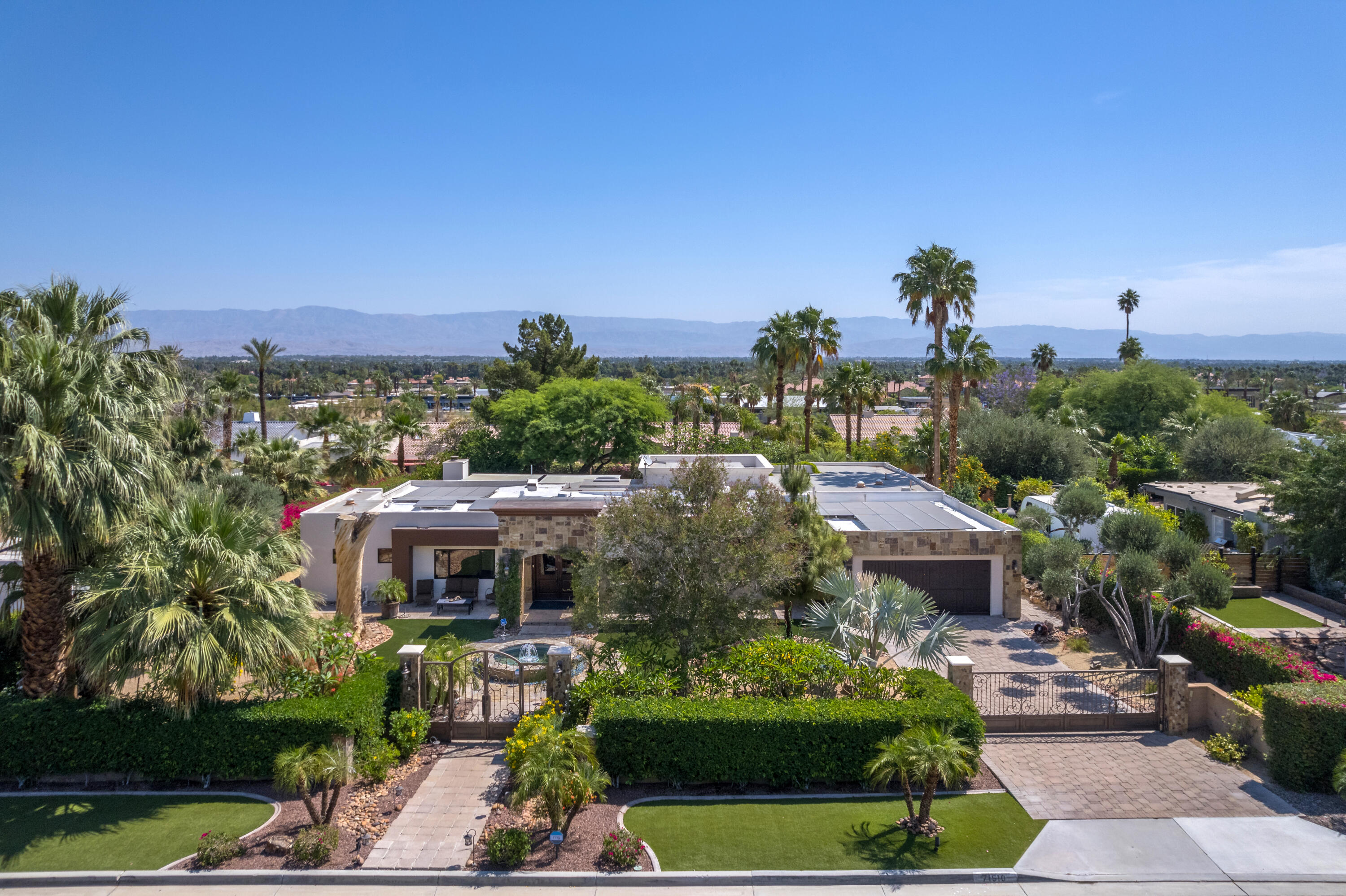 71510 San Gorgonio Road Rancho Mirage, CA 92270 - Photo 13 of 74 Photo-2