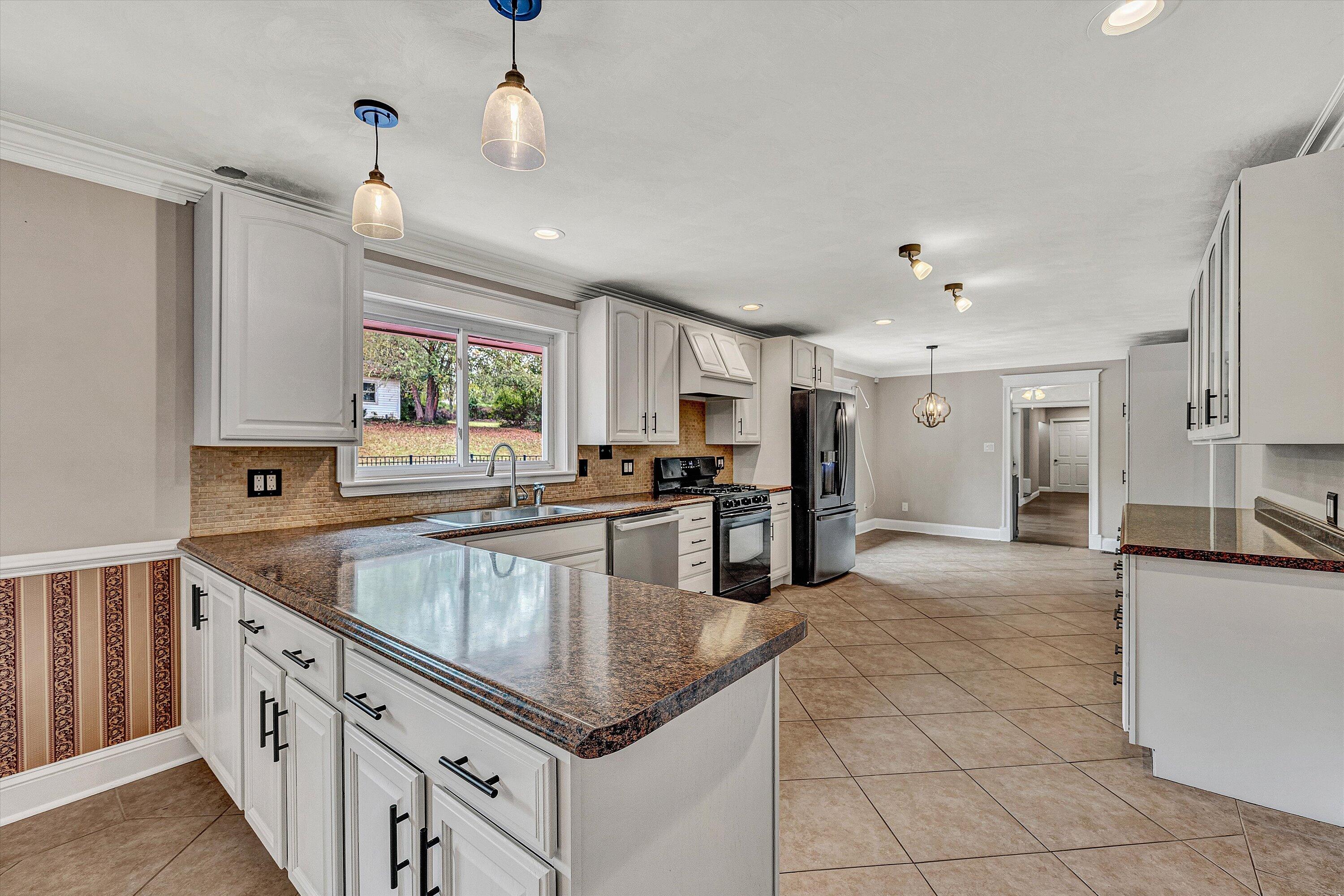 83 Springview Court Troutville, VA 24175 - Photo 11 of 74 10-VM-08241