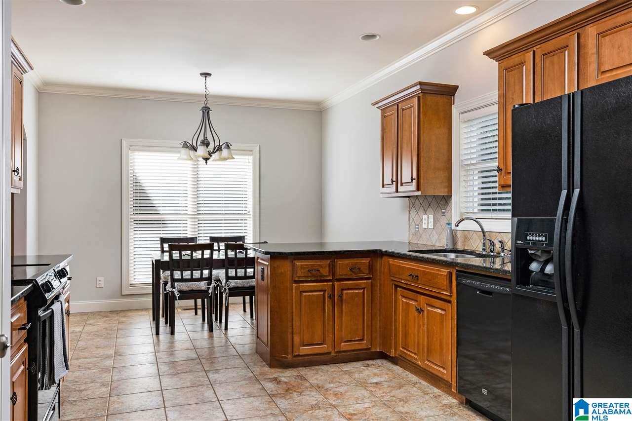 6242 Canterbury Road Pinson, AL 35126 - Photo 9 of 39