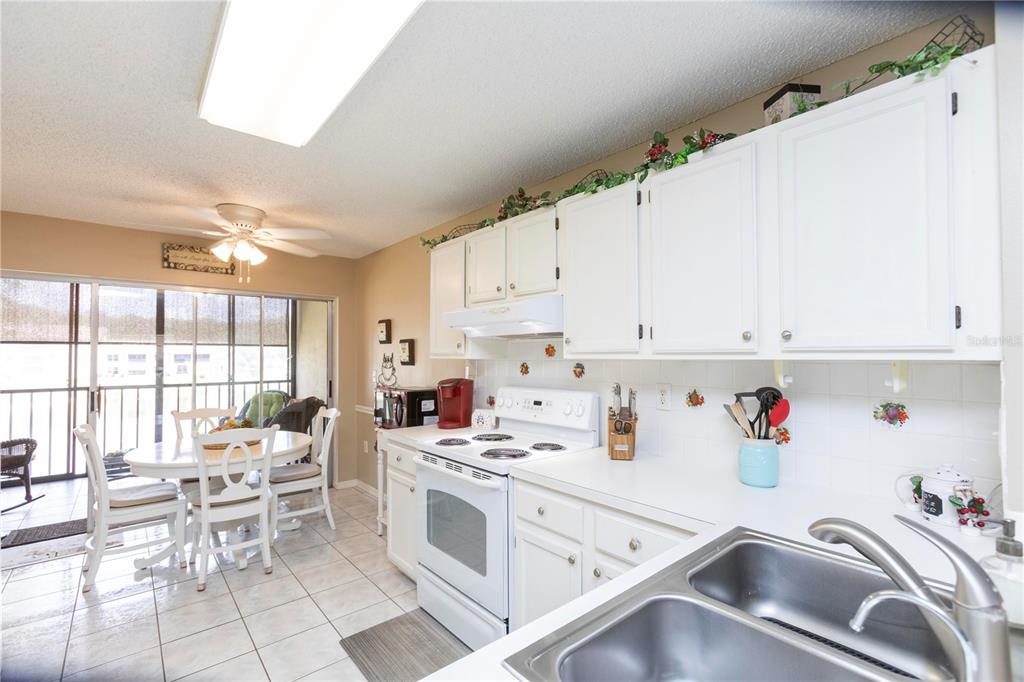 4575 Whitton Way, Unit 1126 New Port Richey, FL 34653 - Photo 8 of 46