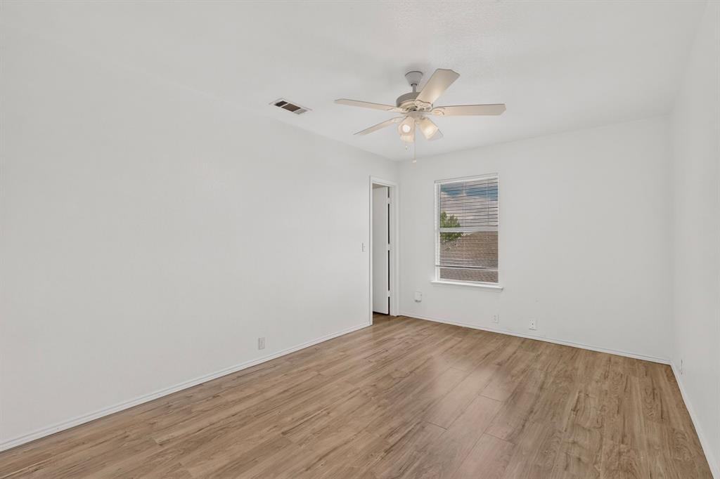 1607 Harborview Road Glenn Heights, TX 75154 - Photo 27 of 38 Gallery Image 27