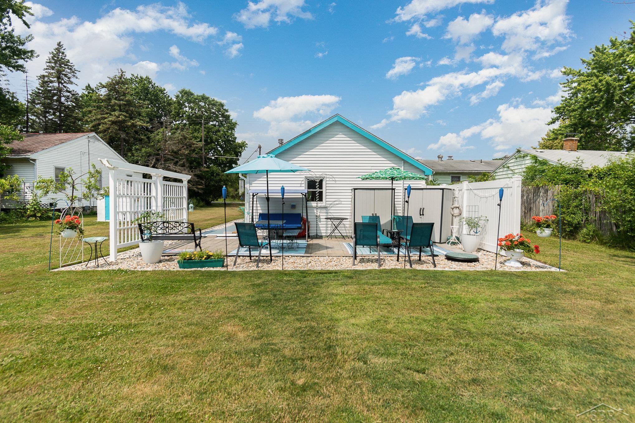 5362 North Center Road Saginaw, MI 48604 - Photo 5 of 14 50113836-4.JPG