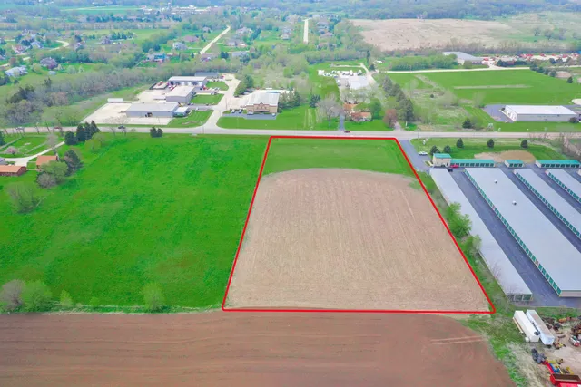a view of outdoor space yard and mountain view