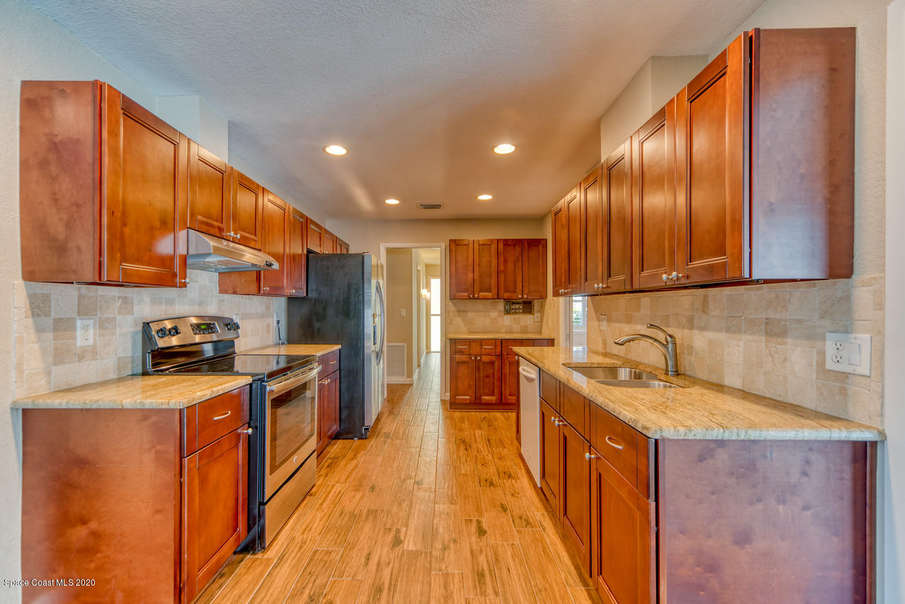 630 Caribbean Road Satellite Beach, FL 32937 - Photo 3 of 48 Photo 3